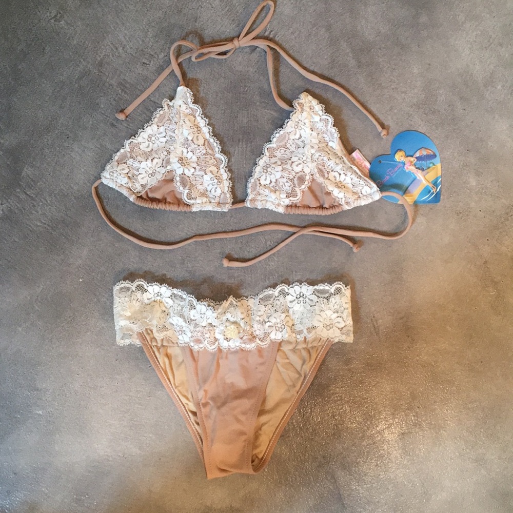 Beach Bunny Lady Lace bikini